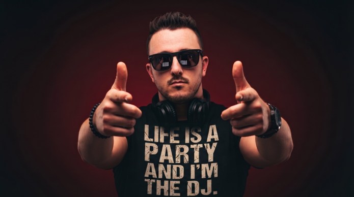 Em São Carlos, DJ Lavezzo comanda a trilha sonora da Oktoberfest Interior Paulista Em São Carlos, DJ Lavezzo comanda a trilha sonora da Oktoberfest Interior Paulista