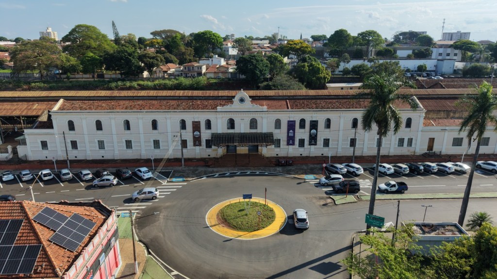Aniversário de São Carlos: ruas interditadas, ônibus e tarifa zero