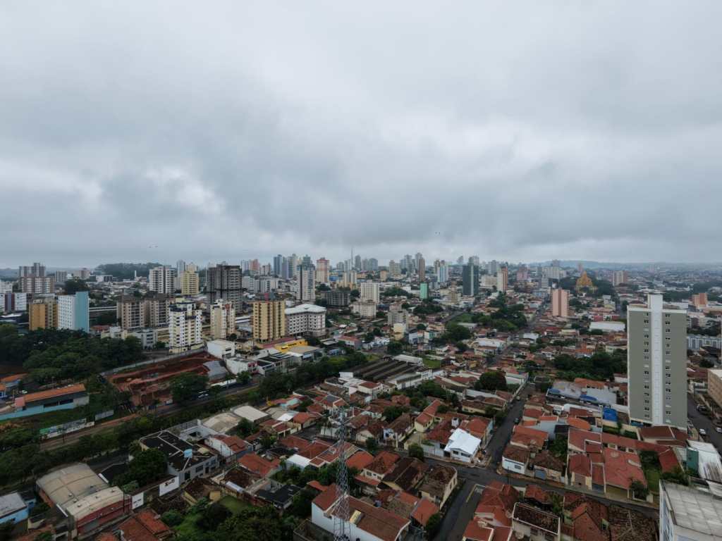 Após registrar 32,6 mm de chuva, São Carlos terá feriadão com calor de até 29°C e risco de chuva forte no Dia de Finados. Veja a previsão até dia 4